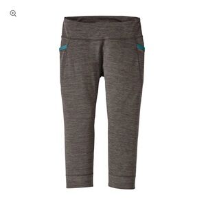 Patagonia Woman’s Diversifly Capris -S